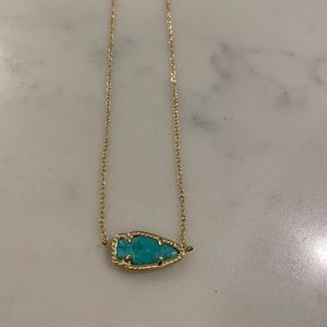 Kendra Scott arrowhead necklace